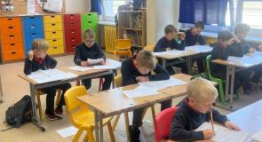 Dwudziestu siedmiu  Kangur Matematyczny w Falenicy